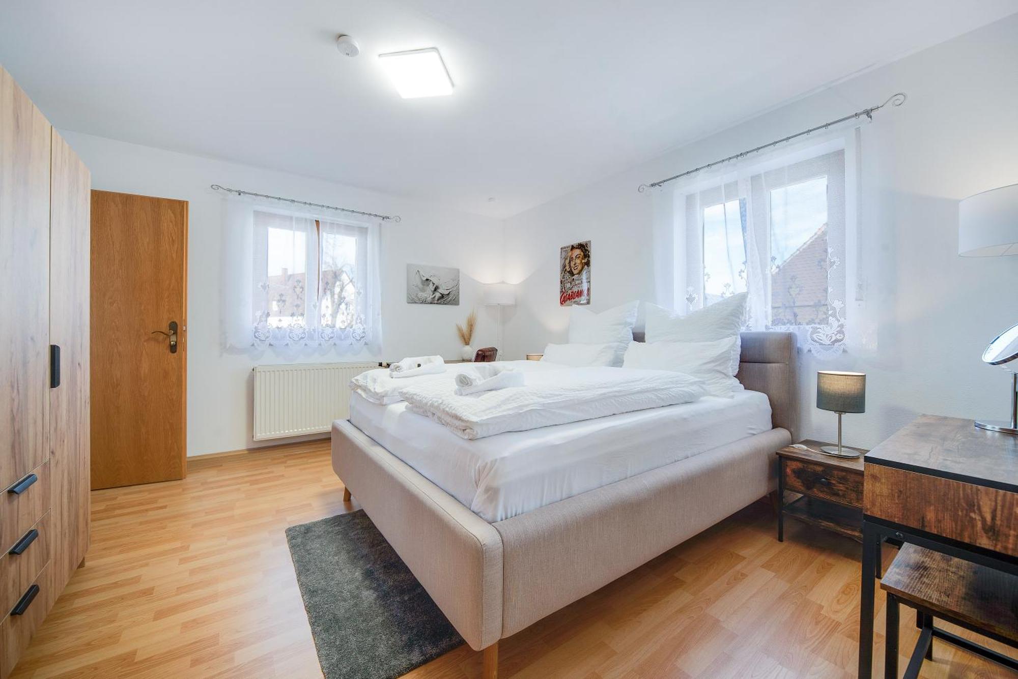 Fewo-Lavees Moderne Zentrale Fewo Nahe Omv Wacker Kliniken Burg -Eigener Eingang-Schluesselloser Check In Burghausen Exteriör bild