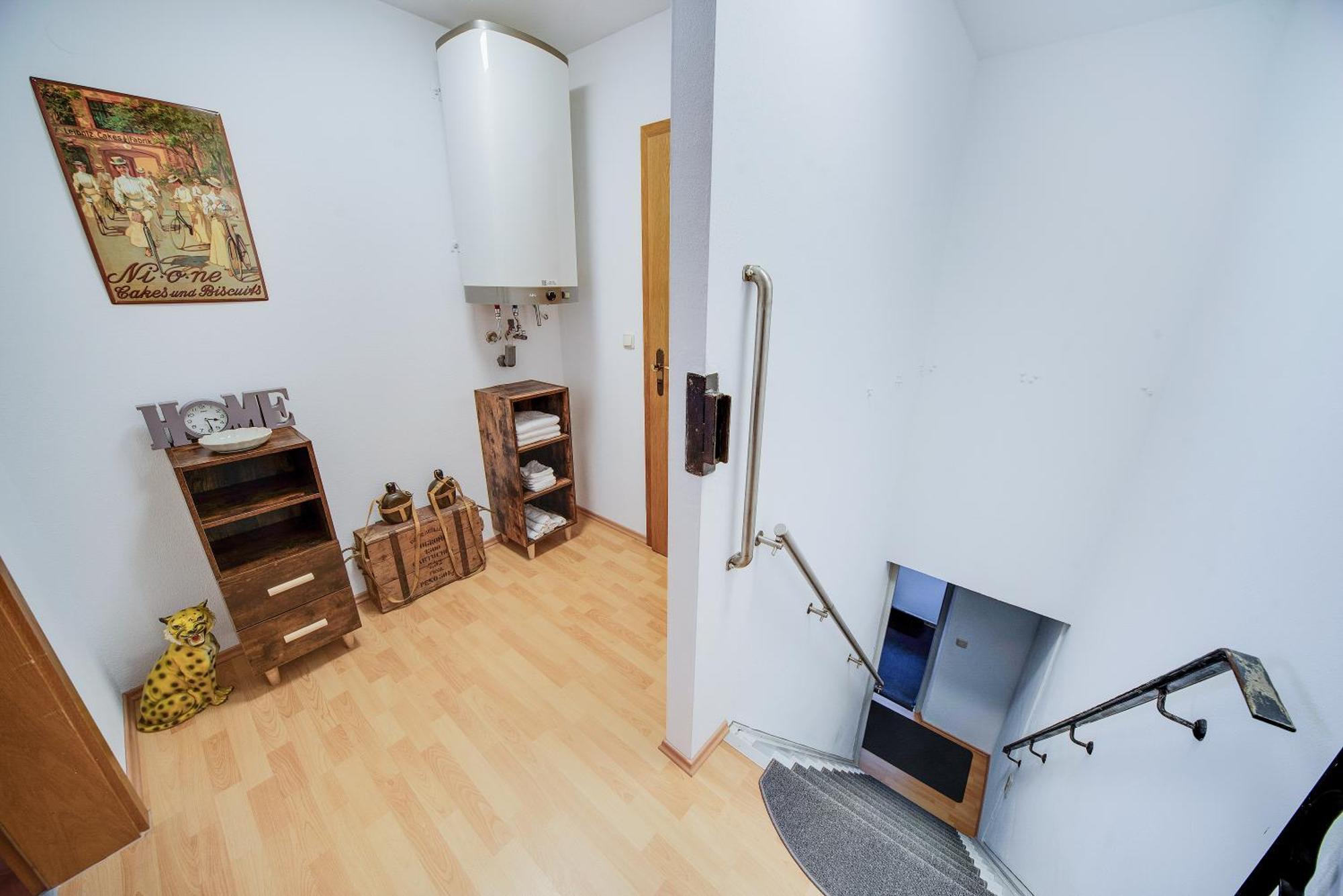 Fewo-Lavees Moderne Zentrale Fewo Nahe Omv Wacker Kliniken Burg -Eigener Eingang-Schluesselloser Check In Burghausen Exteriör bild